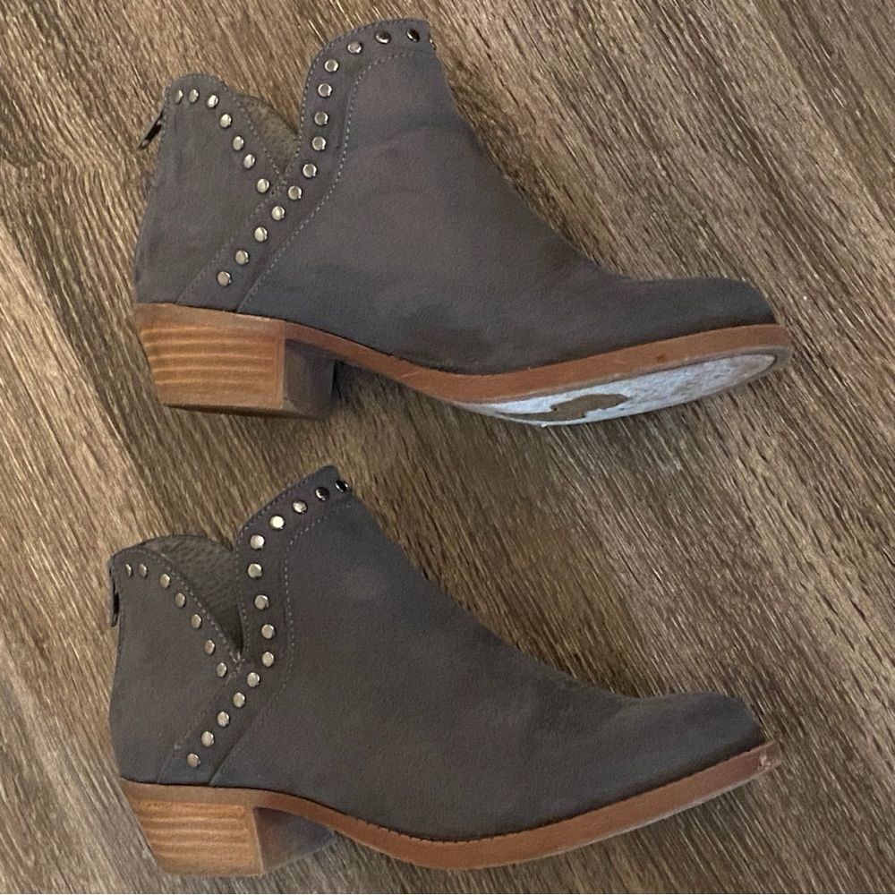 Carlos Bailey Grey Silver Embellished Slit Ankle Booties Women's Sz 7.5